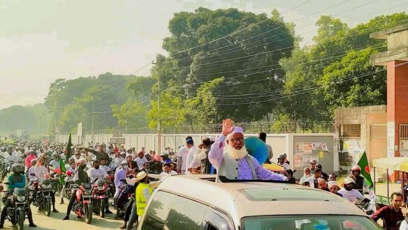 মিঠাপুকুরে জামায়াত প্রার্থী গোলাম রাব্বানী’র নেতৃত্বে বিশাল মোটরসাইকেল শোডাউন