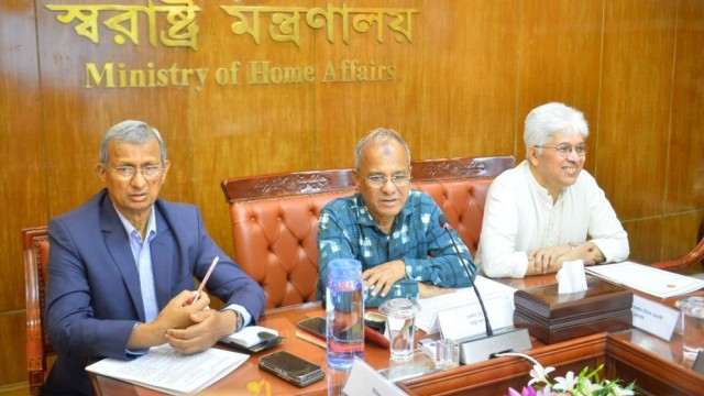 বিজয় দিবস নিয়ে কোনো শঙ্কা নেই: স্বরাষ্ট্র উপদেষ্টা জাহাঙ্গীর আলম